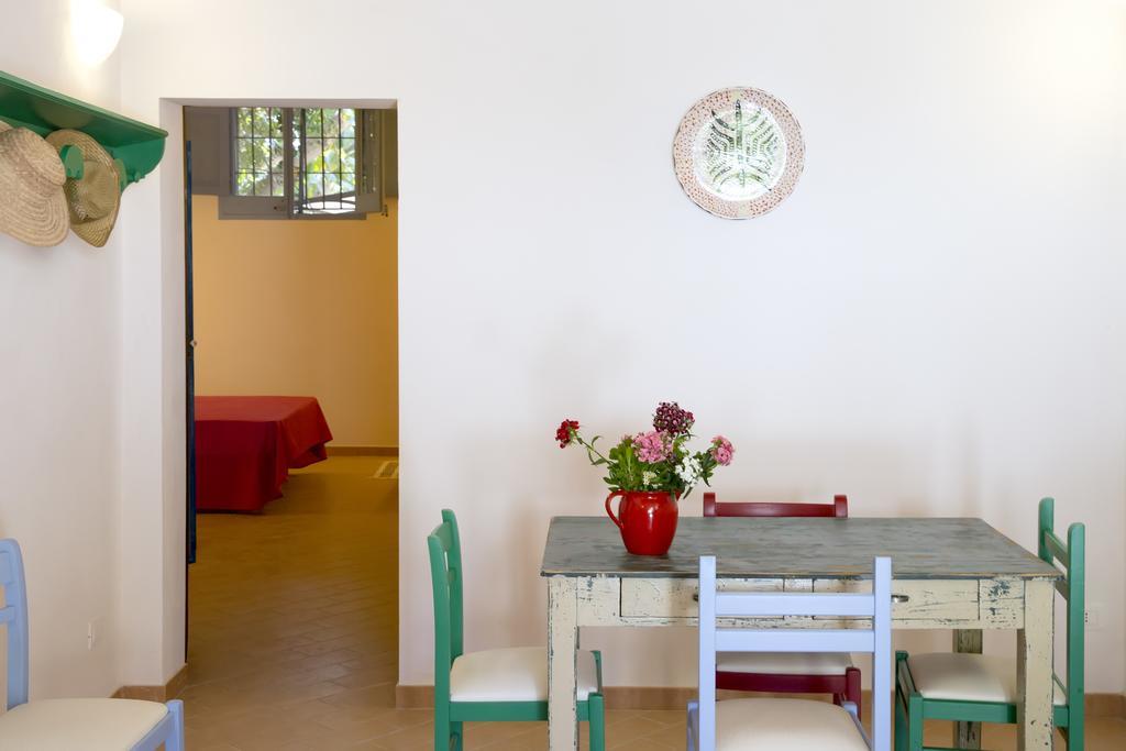 Le Case Dello Zingaro Contrada Sauci Grande Quarto foto
